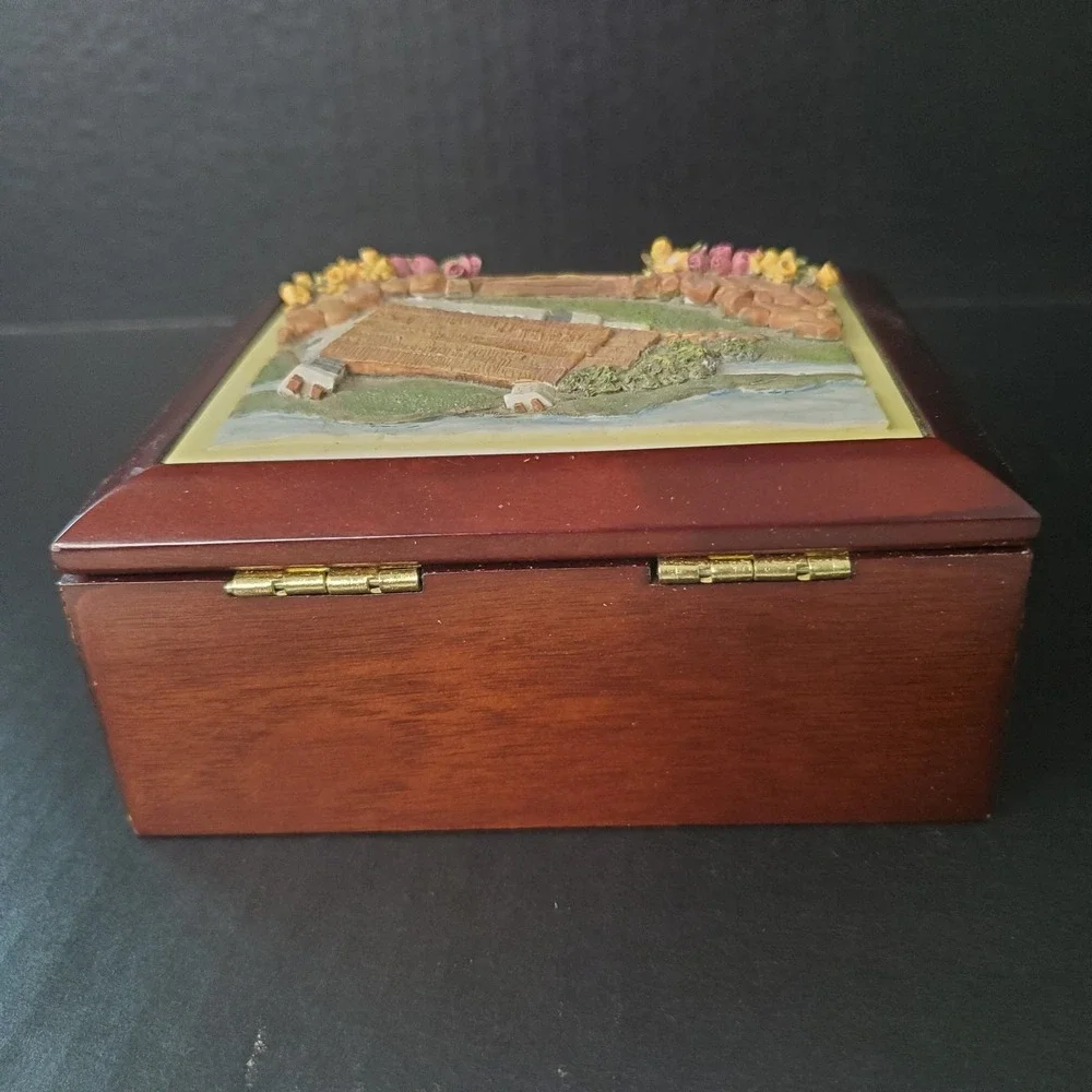 Gift Of Sound 3D Musical Jewelry Box Cottage Garden Jean Everett Minor Flaws